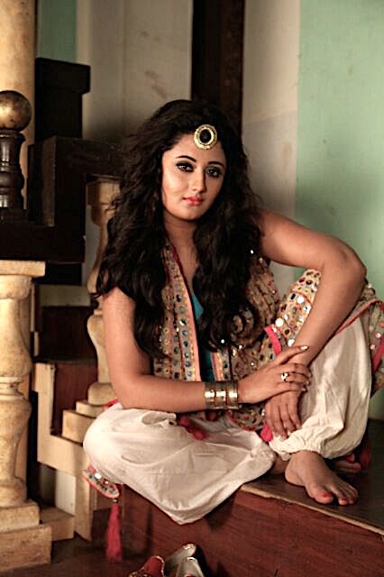 rashmi desai Images • Priyanka Singh (@405856425) on ShareChat